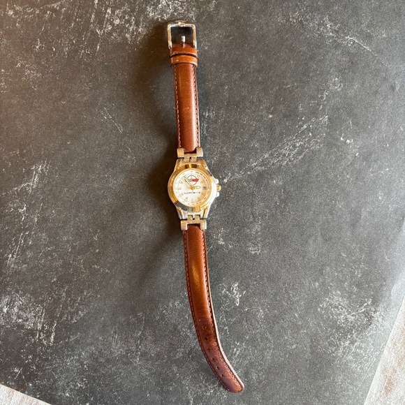 Chevrolet Corvette Ladies Silver Gold Watch 1990's Leather Band Quartz Accuracy - Picture 9 of 14